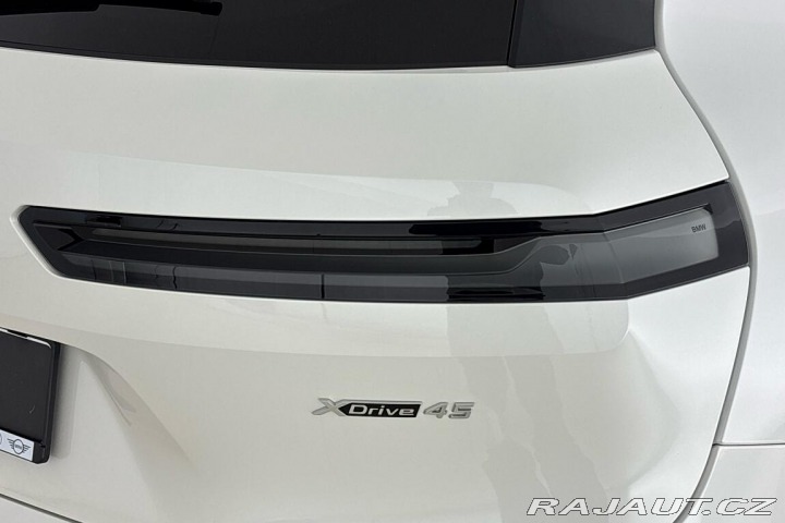 BMW iX xDrive45 2026