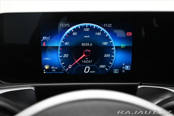 Mercedes-Benz GLB 2,0 220d 140kW 4MATIC Zár 2020