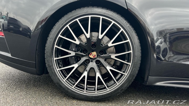 Porsche Panamera 4 E-Hybrid 2025