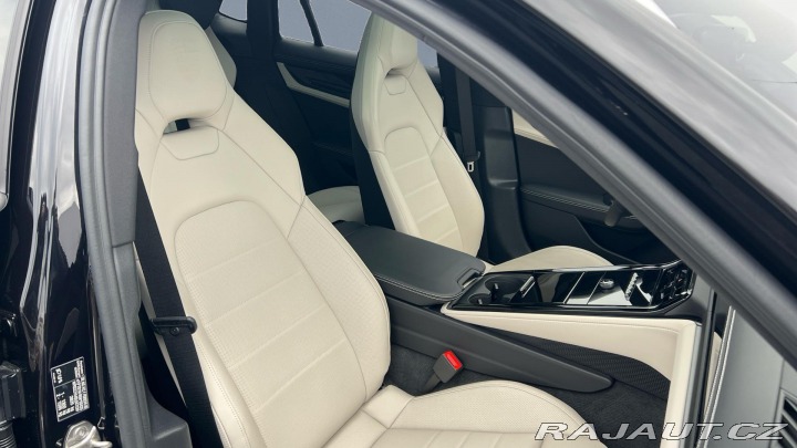 Porsche Panamera 4 E-Hybrid 2025