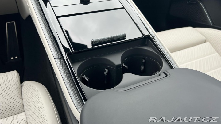 Porsche Panamera 4 E-Hybrid 2025