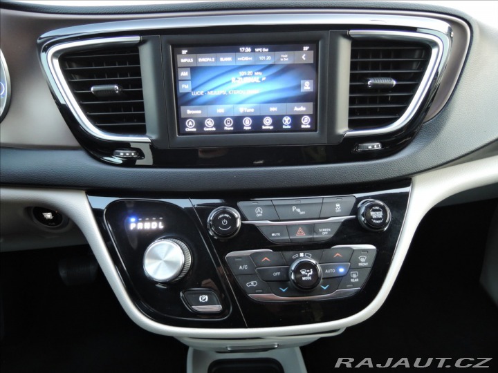 Chrysler Pacifica 3,6 V6 Aut. StownGo Kůže 2019