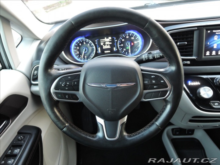 Chrysler Pacifica 3,6 V6 Aut. StownGo Kůže 2019