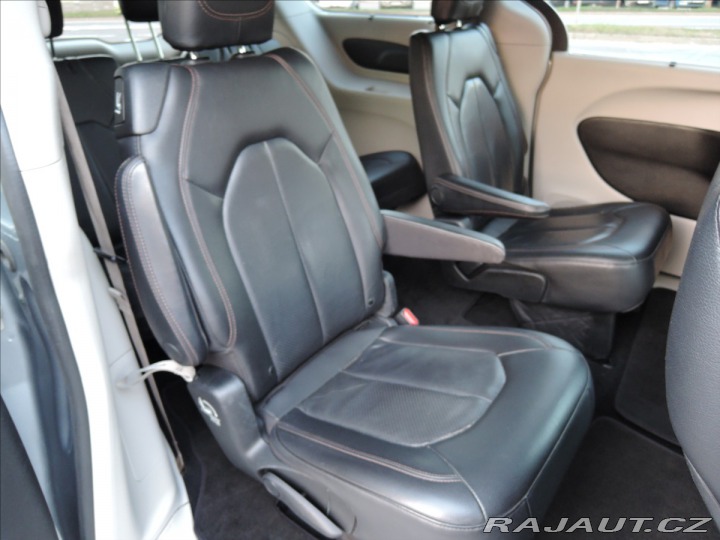 Chrysler Pacifica 3,6 V6 Aut. StownGo Kůže 2019