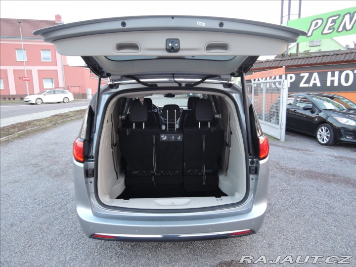 Chrysler Pacifica 3,6 V6 Aut. StownGo Kůže 2019