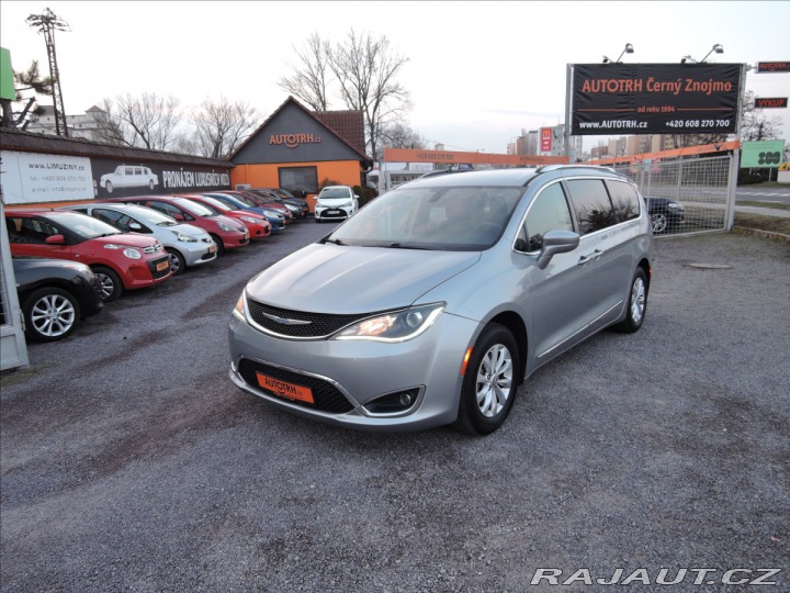 Chrysler Pacifica 3,6 V6 Aut. StownGo Kůže 2019