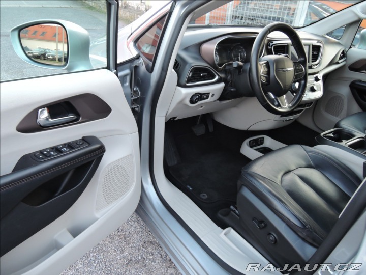Chrysler Pacifica 3,6 V6 Aut. StownGo Kůže 2019