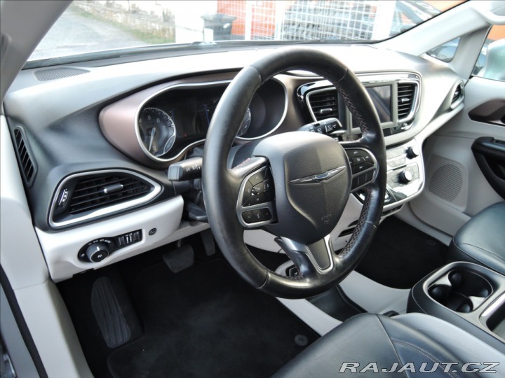 Chrysler Pacifica 3,6 V6 Aut. StownGo Kůže 2019