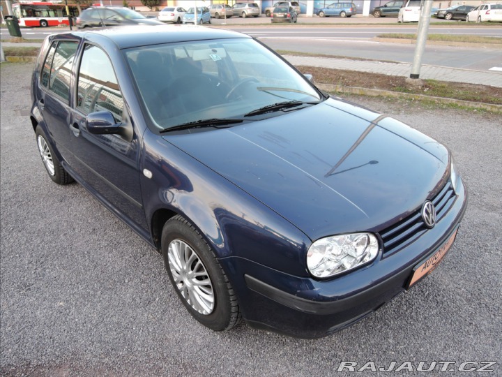 Volkswagen Golf 1,6 i 2000