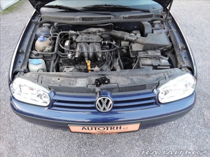 Volkswagen Golf 1,6 i 2000