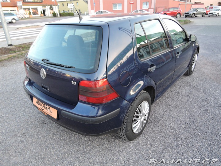 Volkswagen Golf 1,6 i 2000