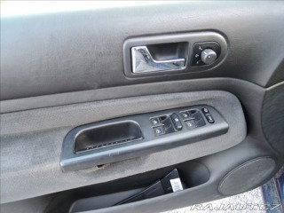 Volkswagen Golf 1,6 i 2000