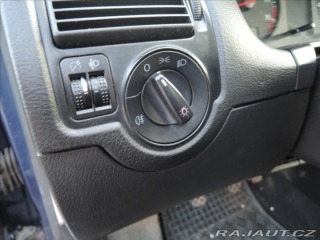 Volkswagen Golf 1,6 i 2000