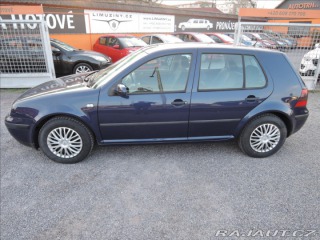 Volkswagen Golf 1,6 i 2000