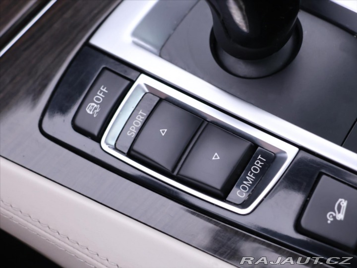 BMW 7 3,0 190kW Xdrive ALU Kůže 2013