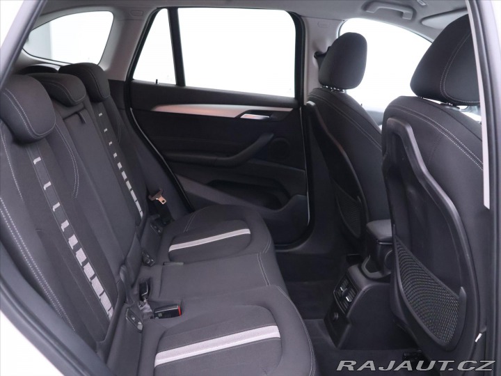 BMW X1 2,0 sDrive18d 110kW DPH 2015