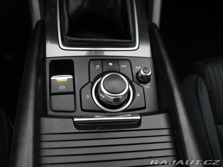 Mazda 6 2,0 121kW Center-Line 2017