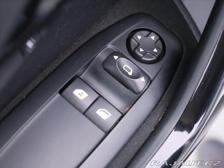 Peugeot 208 1,2 PureTech 60kW CZ Klim 2016