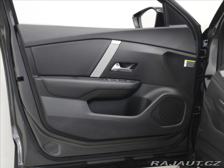 Citroën C4 1,2 PT 96kW AT Shine 26tk 2023