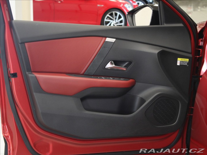 Citroën Ostatní modely ë-C4 0,1 50kWh Shine Masáž 1.m 2023