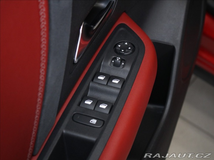 Citroën Ostatní modely ë-C4 0,1 50kWh Shine Masáž 1.m 2023