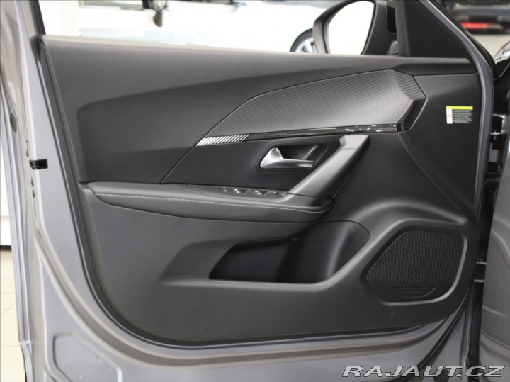 Peugeot 2008 1,2 PT 96kW AT Allure 32t 2024