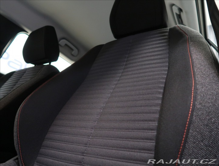 Peugeot 2008 1,2 i ČR 1. MAJ SERVIS PE 2022