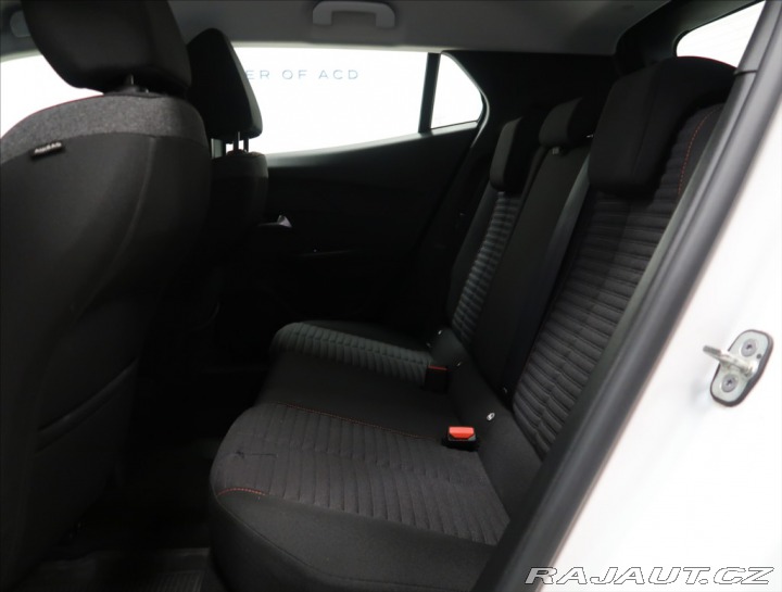 Peugeot 2008 1,2 i ČR 1. MAJ SERVIS PE 2022