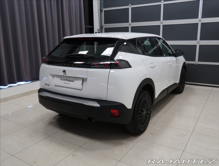 Peugeot 2008 1,2 i ČR 1. MAJ SERVIS PE 2022