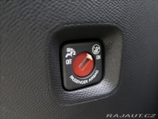 Peugeot 2008 1,2 i ČR 1. MAJ SERVIS PE 2022