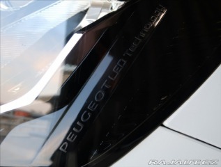 Peugeot 2008 1,2 i ČR 1. MAJ SERVIS PE 2022