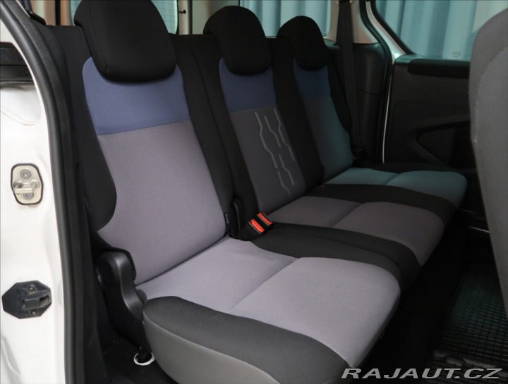 Peugeot Partner Tepee 1,6 BLUEHDi 1. MAJ ČR DPH 2016