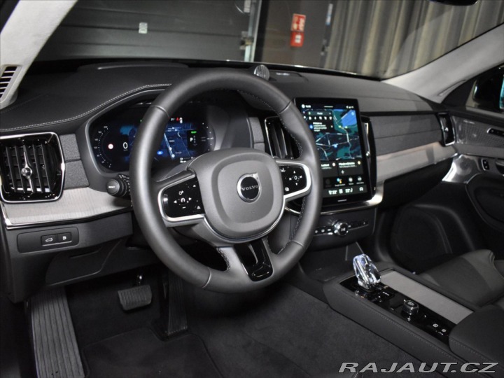 Volvo XC90 2,0 T8 AWD ULTRA B&W, 2025