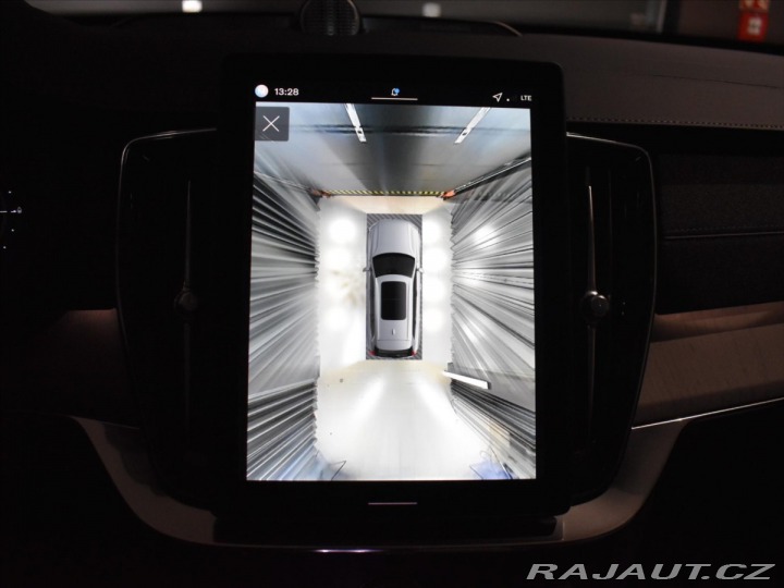 Volvo XC90 2,0 T8 AWD ULTRA B&W, 2025