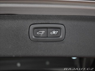 Volvo XC90 2,0 T8 AWD ULTRA B&W, 2025