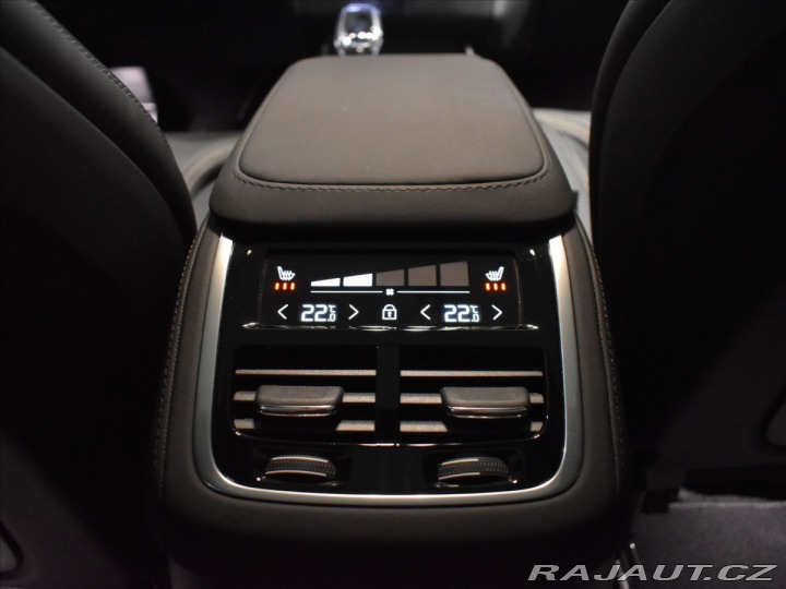 Volvo XC90 2,0 T8 AWD Ultra B&W, 2025