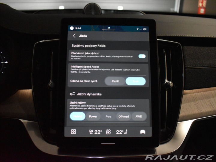 Volvo XC90 2,0 T8 AWD Ultra B&W, 2025