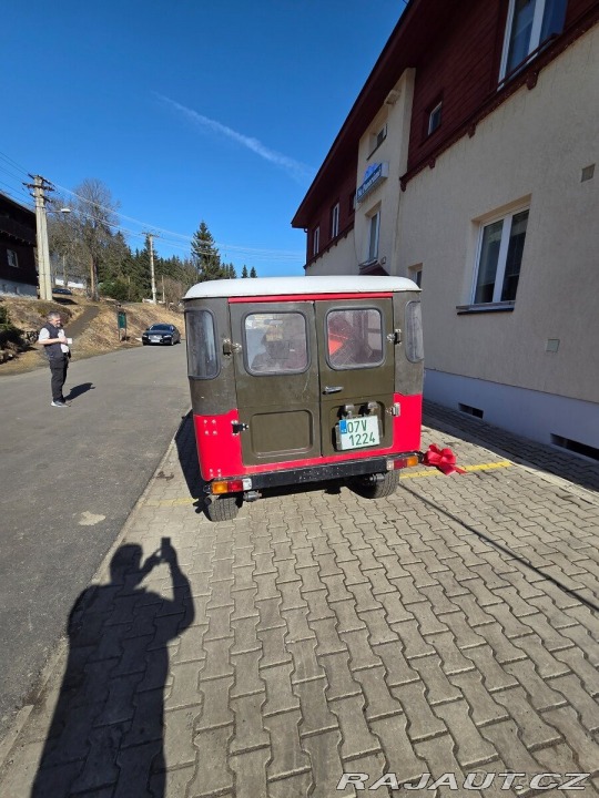 Toyota Land Cruiser BJ 42 1800