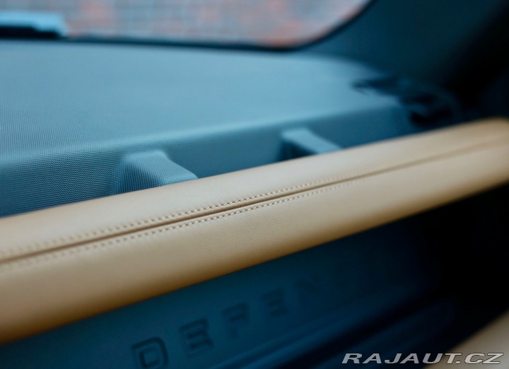 Land Rover Defender 110 P400 ehybrid X 2023