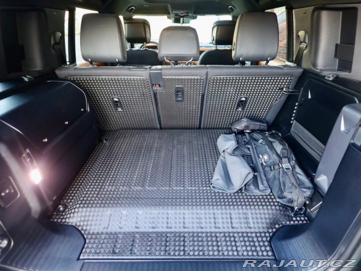 Land Rover Defender 110 P400 ehybrid X 2023