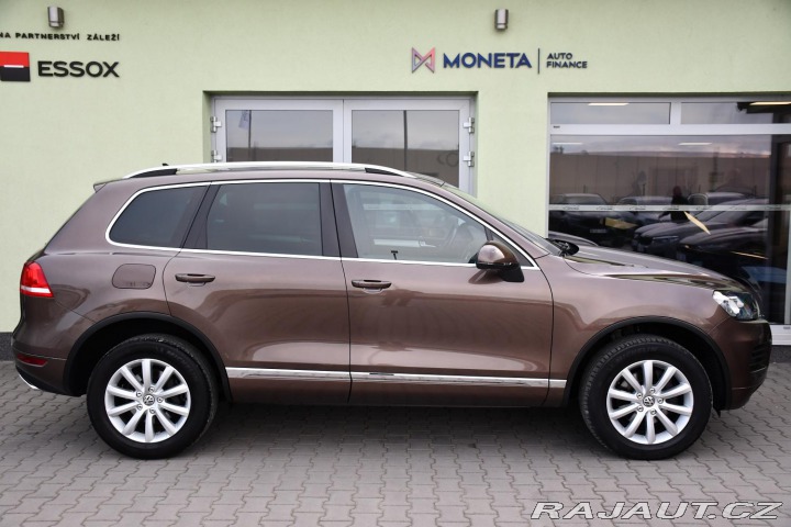 Volkswagen Touareg 3.0TDi 4MOTION TAŽNÉ K360 2011