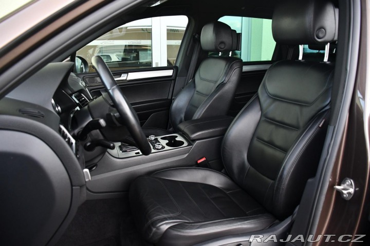 Volkswagen Touareg 3.0TDi 4MOTION TAŽNÉ K360 2011