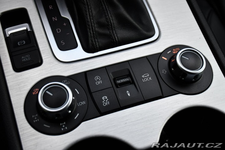 Volkswagen Touareg 3.0TDi 4MOTION TAŽNÉ K360 2011