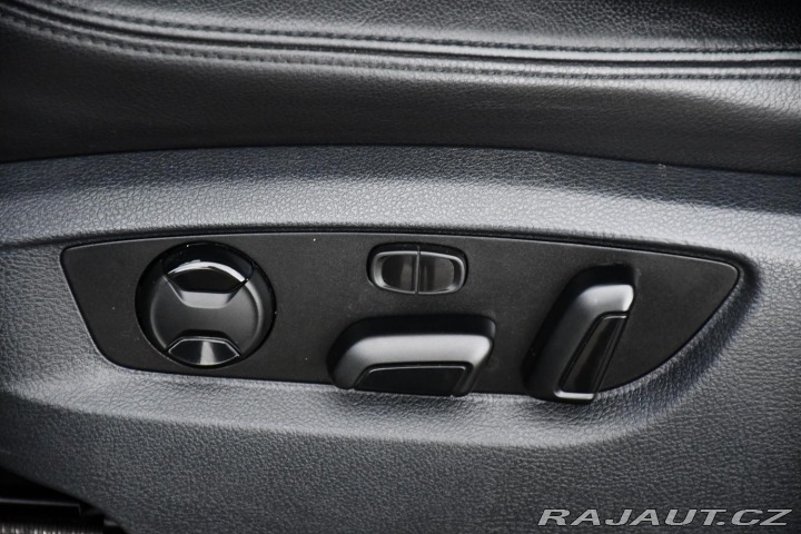 Volkswagen Touareg 3.0TDi 4MOTION TAŽNÉ K360 2011