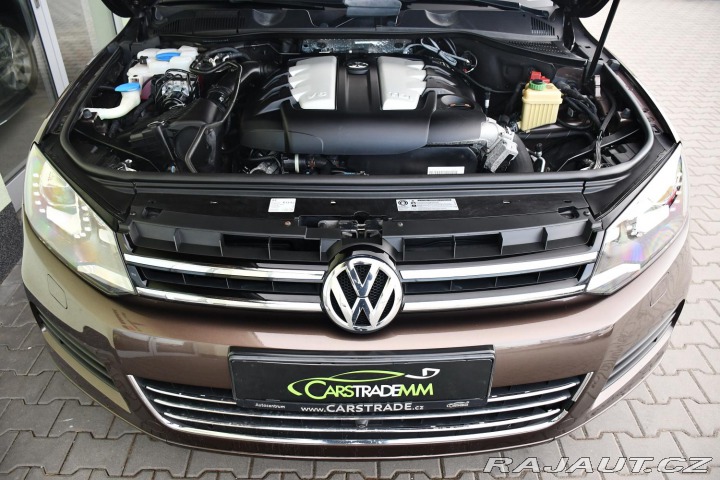 Volkswagen Touareg 3.0TDi 4MOTION TAŽNÉ K360 2011