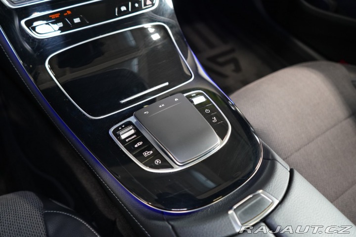 Mercedes-Benz E 400d*4M*ALL-TERRAIN*TAŽNÉ 2022