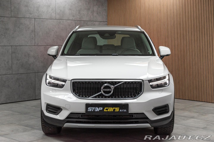 Volvo XC40 D3 MOMENTUM*TAŽNÉ*4xVÝHŘE 2019