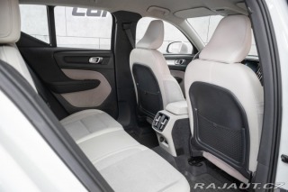 Volvo XC40 D3 MOMENTUM*TAŽNÉ*4xVÝHŘE 2019