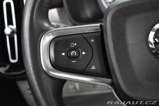 Volvo XC40 D3 MOMENTUM*TAŽNÉ*4xVÝHŘE 2019