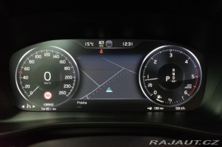 Volvo XC40 D3 MOMENTUM*TAŽNÉ*4xVÝHŘE 2019